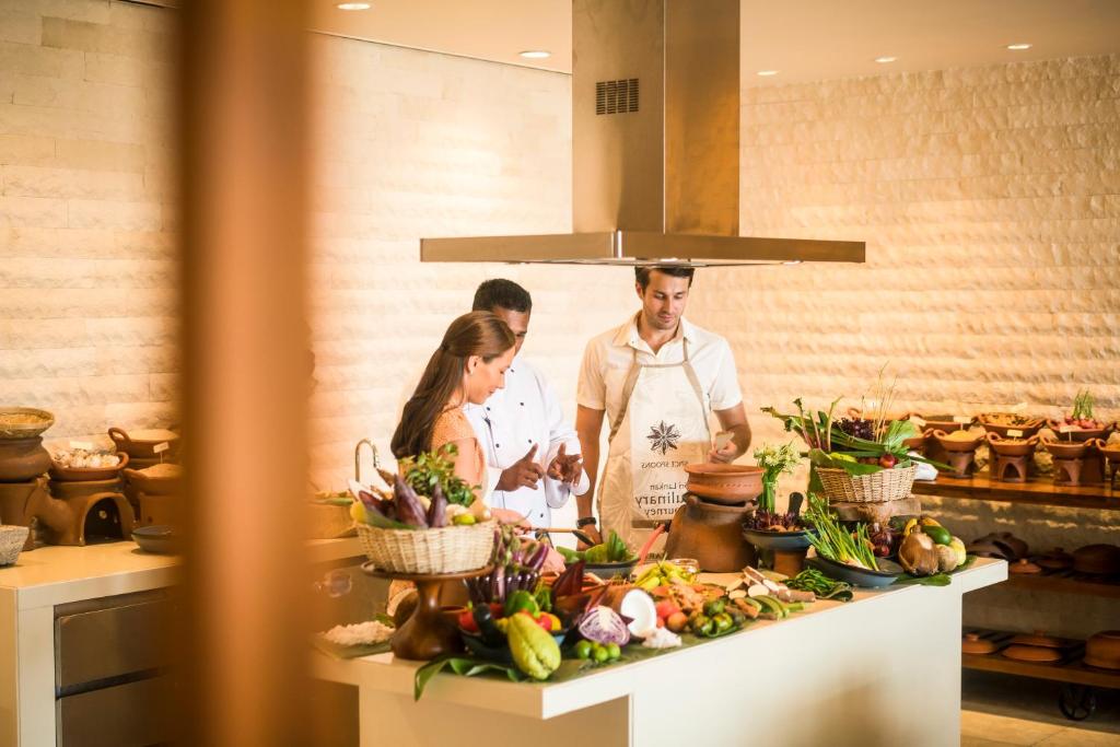 Vinfast Lux SA2.0 Plus